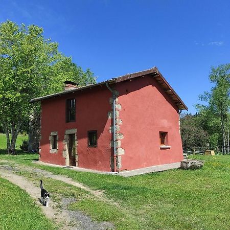 Gite La Roche Bertignat Экстерьер фото