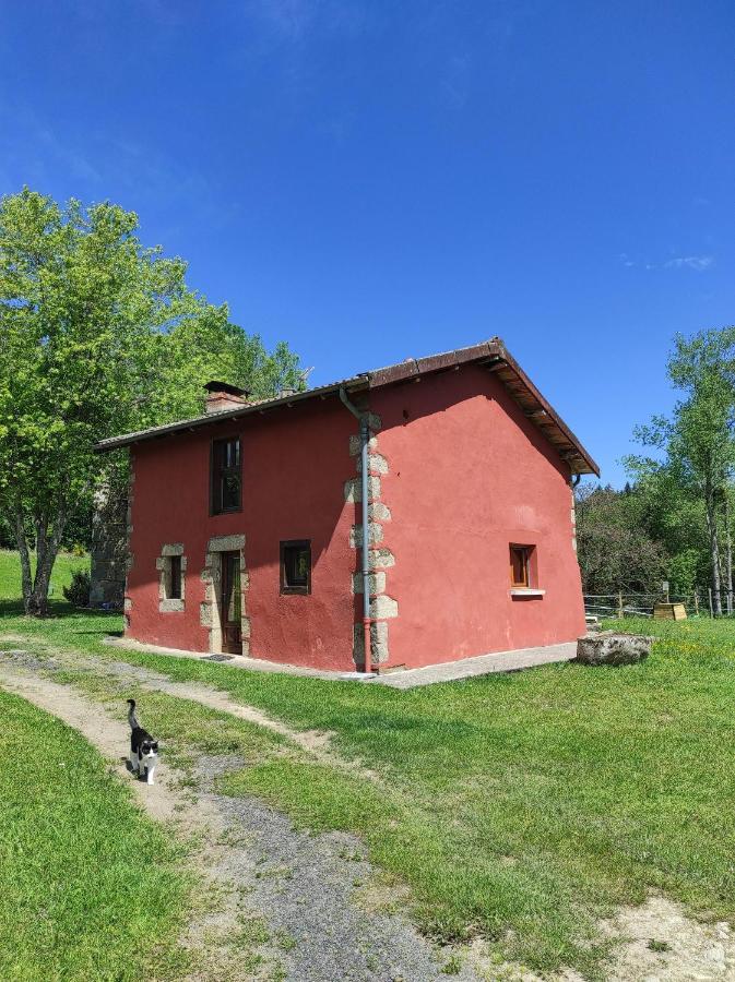 Gite La Roche Bertignat Экстерьер фото